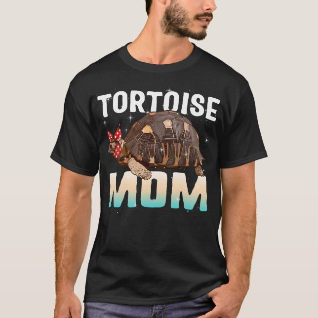 Tortoise Mamma Shirt, Sulcata Tortoise, Spara The T Shirt (Framsida)