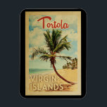 Tortola Magnet Handflatan Träd Vintage resor<br><div class="desc">Ett unikt modernt Tortola Virgin-öarnas nyskapande i mitten av århundradet i vintage resor poster stil. Den har en böjd handflatan träd på sandstranden med hav under ett blått grumligt himlar.</div>