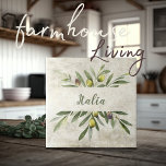 Toskana Rustic Olive & Grenar Italia-skript Kakelplatta<br><div class="desc">Bella Cucina Rustic Vattencolor-olivbuquet i grenar & löv. Blanda och matcha med andra plattor i samma koordinerande tema för att skapa perfektens utseende. 100 % kundtillfredsställelse med "Zazzle" varje dag.</div>