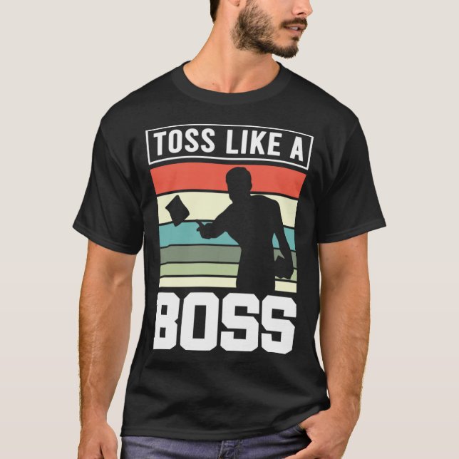 Toss Like A Boss Cornhole Players  Cornhole Design T Shirt (Framsida)