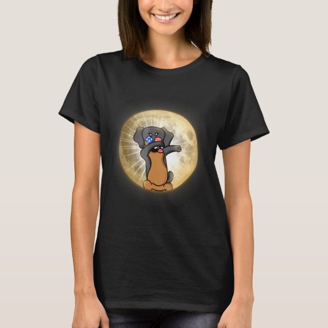 Total Solar Eclipse 2017 Dabbing Dachshund Måne T Shirt (Framsida)