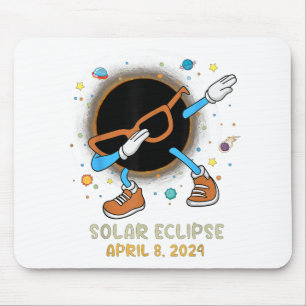 Total Solar Eclipse 2024 Funny Dabbing För barn to Musmatta