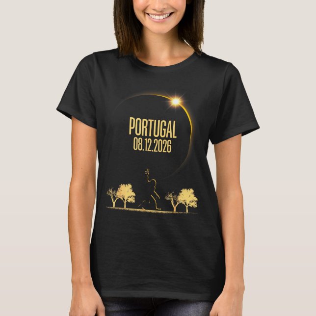 Total Solar Eclipse Bigfoot 08 Illustration T Shirt (Framsida)