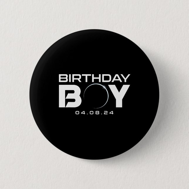 Total Solar Eclipse Birthday Boy 8 2024 Knapp (Framsida)
