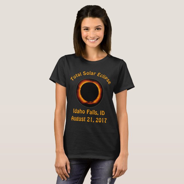Total Solar Eclipse ( Idaho Falls, ID) Tee Shirt (Hel framsida)