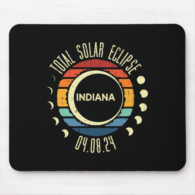 Total Solar Eclipse Indiana Retro 04.08.24 Manar W Musmatta (Framsidan)