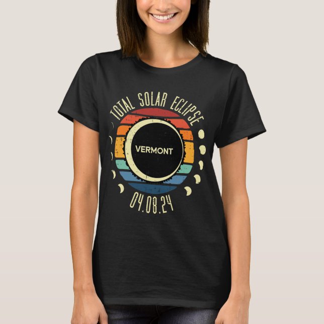 Total Solar Eclipse Vermont Retro 2024 Manar Kvinn T Shirt (Framsida)