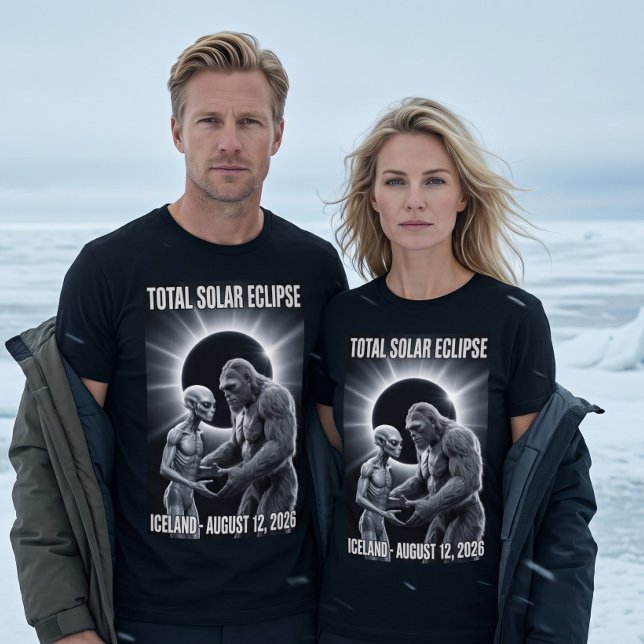 Total solförmörkelse 12 augusti 2026 Island Bigfoo T Shirt (Skapare uppladdad)