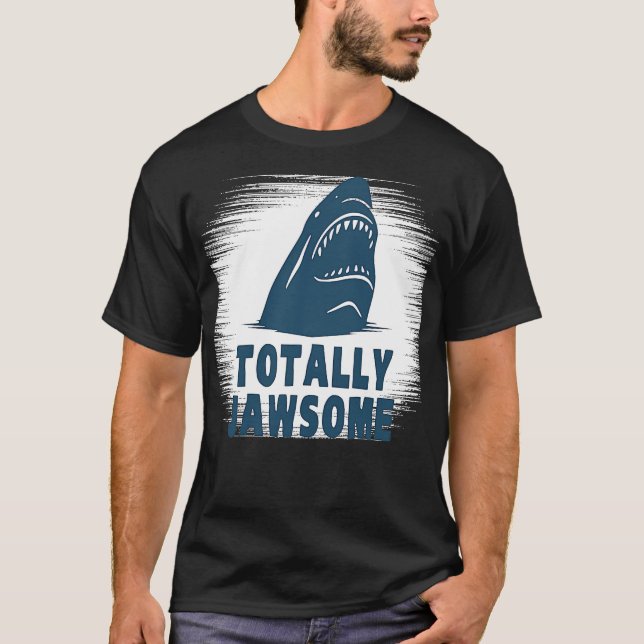 Totally Jawsome T Shirt (Framsida)