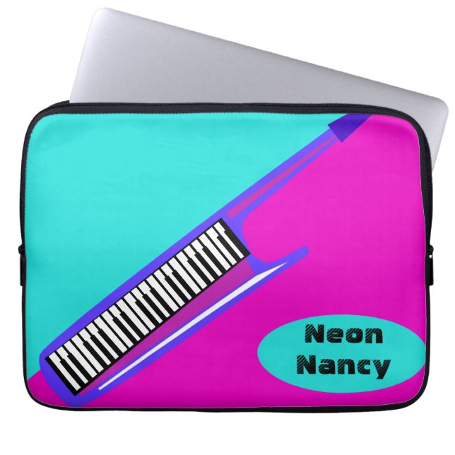 Totally Neon 80's Keytar Laptop Sleeve (Framsidan)