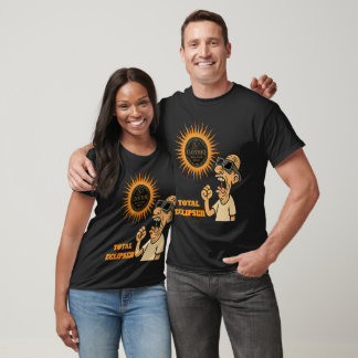 Totalt Eclipser: Lusnyman tittar på Eclipse T Shirt