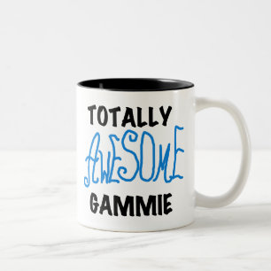 Totalt enorma Gammie blåttTshirts och gåvor Två-Tonad Mugg