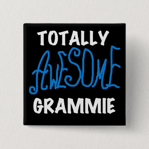 Totalt enorma gåvor för Grammie blåttTshirts Knapp
