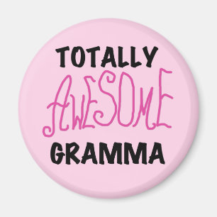 Totalt enorma Gramma rosa Tshirtsgåvor Magnet