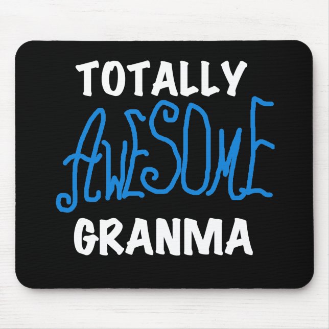 Totalt enorma Granma blåttT-tröja och gåvor Musmatta (Framsidan)