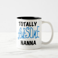 Totalt enorma Nanna blåttT-tröja och gåvor