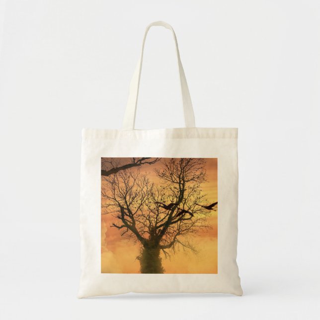 Tote Bag Twisted Autumn Träd vid solnedgång Tygkasse (Framsidan)