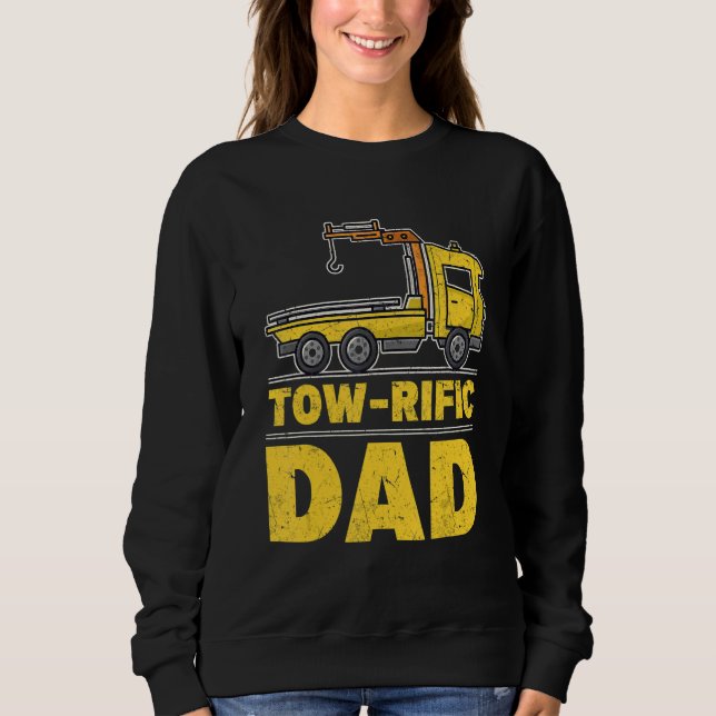 Tow rific Dad  Tow Trucker T Shirt (Framsida)