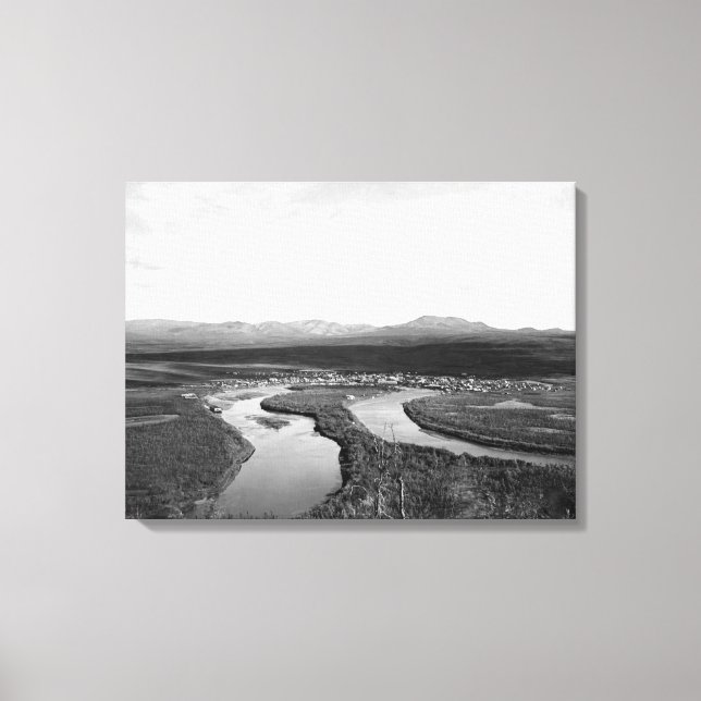 Town View of Iditarod, Alaska Photograph Canvastryck (Framsida)