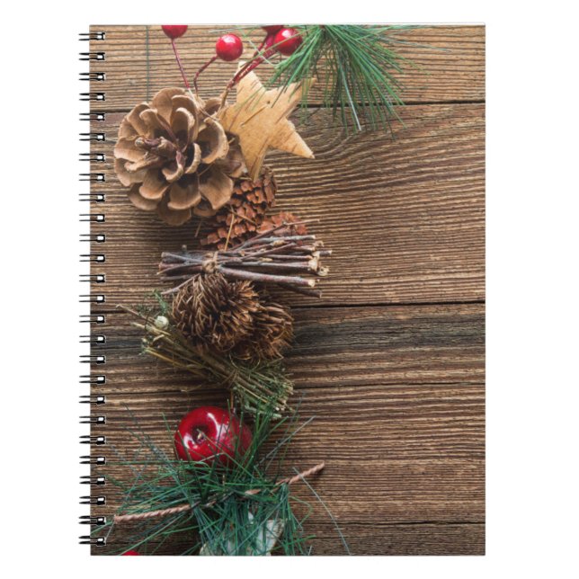 träbakgrund med gräs-konger anteckningsbok (Framsidan)