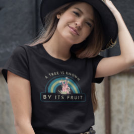 Träd är känt av sin Fruit Cow Girl T Shirt