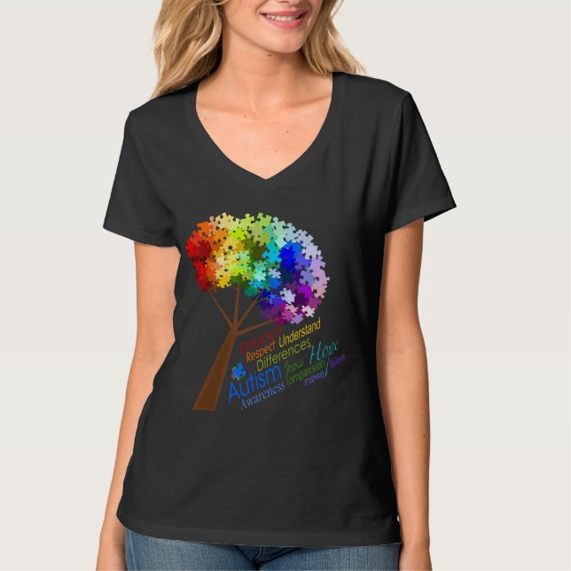 Träd för pussel för Autismmedvetenhetregnbåge med T-shirt (Framsida)