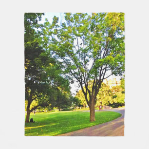 Träd i Ottawa Park. Köp nu Fleecefilt