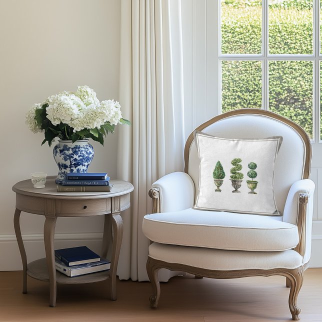 Träd i stenkrukor och randigt mönster kudde (Topiary Tree Stone Planters Pillow)