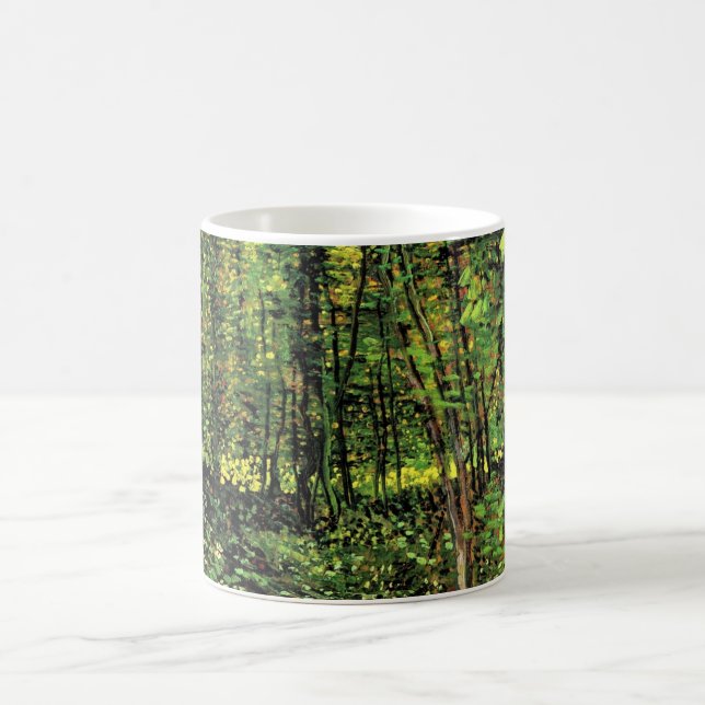 Träd och undervegetation av Vincent van Gogh Kaffemugg (Center)