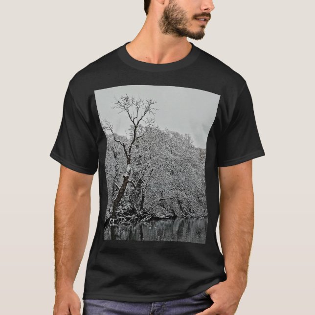 Träd, vid vatten t shirt (Framsida)
