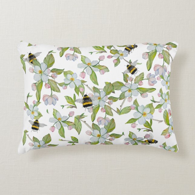 Trädblommor och humlor i vår prydnadskudde (Framsidan)
