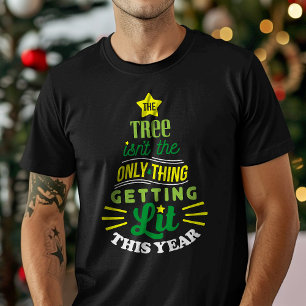 Trädet är inte det enda som blir upplyst julen t shirt