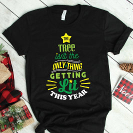 Trädet är inte det enda som blir upplyst t shirt