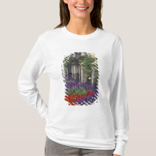 Trädgård vid Mirabellpalatset, Salzburg, Österrike Tee Shirt