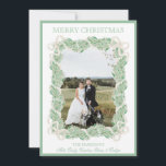 Trädgårdar med tre foto i vattenfärg julkort<br><div class="desc">Vintage för lagning av vattenfärg på julgranen - tre fotokort för Helgdag. Det här vackra julfotkortet har en färgad julgranstragland med vita bogar som ram för ett foto. Baksidan av inbjudan är julklappar med julgranar och bovar. Det är perfekt om du är tittar för ett klassiskt, söderut, barnsligt julkort. Meddelande...</div>