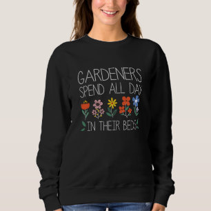 Trädgårdar spenderar hela dagen i sina sängar t shirt