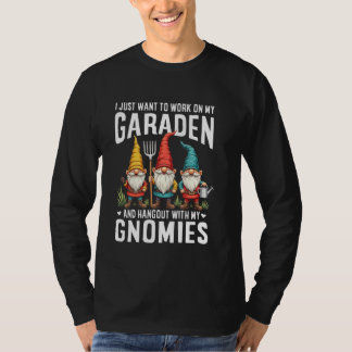 Trädgårds älskare - Garden Gnomes inte en hoarder  T Shirt