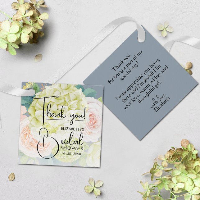 Trädgårdsblommor Bröllopsdusch Dammt blå Gåvor Etiketter (Dusty Blue Bridal Shower Thank You Favor Tags 2" x 2" (your message on the back))