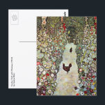 Trädgårdsstig med hönor, Gustav Klimt, Art Nouveau Vykort<br><div class="desc">Trädgårdsstig med hönor (1916) av Gustav Klimt är en vintage-målning i symbolism från den viktorianska eran. En naturscen med hönor i bakgården blomsterträdgård på en gård.
Om konstnären:
Gustav Klimt (1862-1918) var en österrikisk symbolistisk målare och en av de mest framstående medlemmarna i Vienna Art Nouveau-rörelsen.</div>