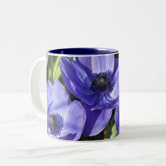 Trädgårdsvioletta blommor kaffemugg