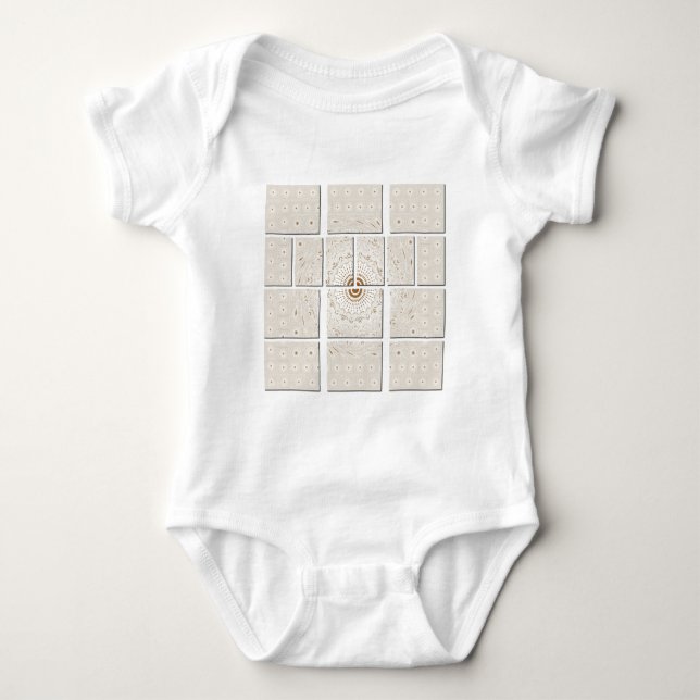 Traditional African Motif Mosaic Art Print. T-shirt (Framsida)
