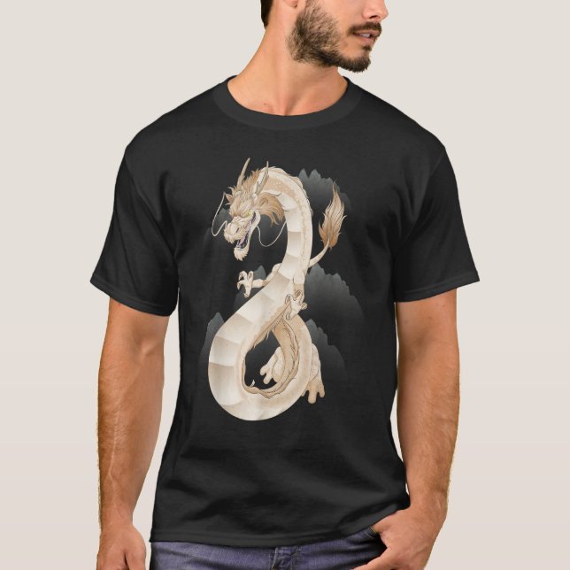 Traditional Chinese Dragon Symbol Of Power and Str T Shirt (Framsida)