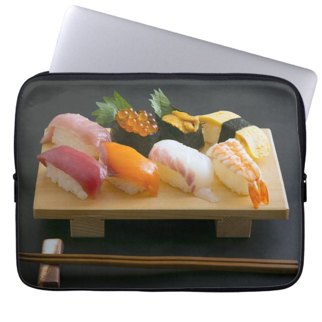 Traditional Sushi Platter – Laptop Sleeve by SUSHI (Framsidan)