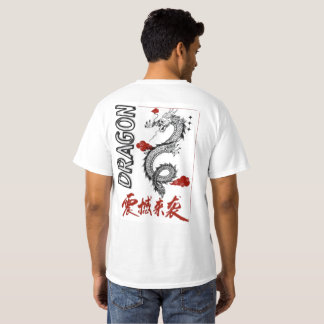Traditionell asiatisk mytologisk drake & röda moln t shirt