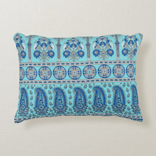Traditionell asiatisk paisley gräns-design prydnadskudde