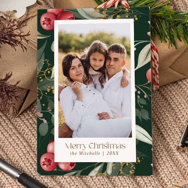 Traditionell Greenery Berries Två foton jul Julkort (Traditioanal berries in red, greenery leaves photo Christmas Card)