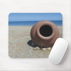 Traditionell grekisk Terracotta Pot på stranden Musmatta