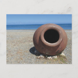 Traditionell grekisk Terracotta Pot på stranden Vykort