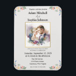 Traditionell inbjudan till fotobröllop magnet<br><div class="desc">Den här traditionella färgen Photo Watercolor med blommigt dekoration kommer säkert att fånga öga,  med ett ätbart bild i centrum,  men med en vattenfärg i en kyrka. Redigera namnen,  datum och du är bra att gå! Men om du vill kan du också redigera texten!</div>