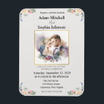 Traditionell inbjudan till fotobröllop magnet<br><div class="desc">Den här traditionella färgen Photo Watercolor med blommigt dekoration kommer säkert att fånga öga,  med ett ätbart bild i centrum,  men med en vattenfärg i en kyrka. Redigera namnen,  datum och du är bra att gå! Men om du vill kan du också redigera texten!</div>